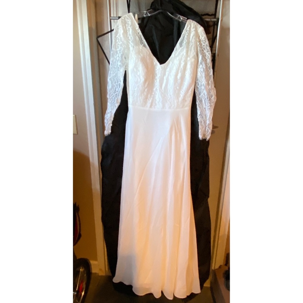 Wedding Dress 👰‍♀️ Size 14
